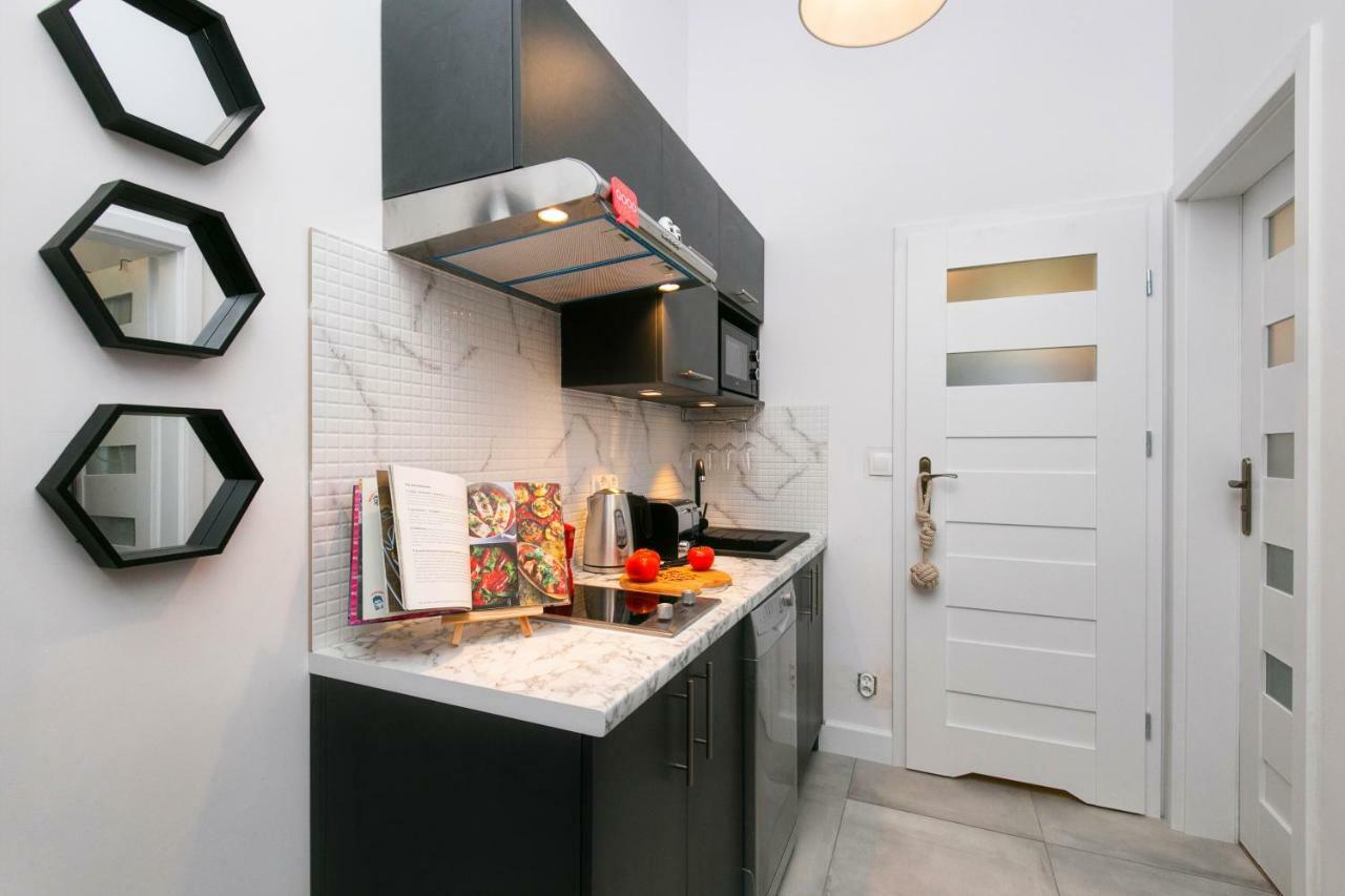 Berg Apartament Red Obok Starego Miasta Гданьск Экстерьер фото